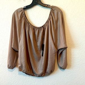 NWT BCBG MAXAZRIA off or on shoulder top